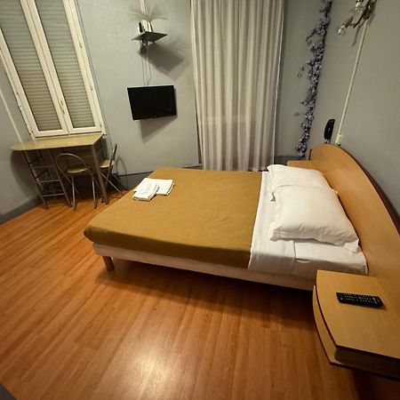 Le Terminus D'Albi Hotel ภายนอก รูปภาพ